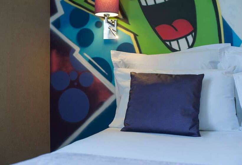 فندق The Originals Boutique, Hôtel De L Univers, Montluçon