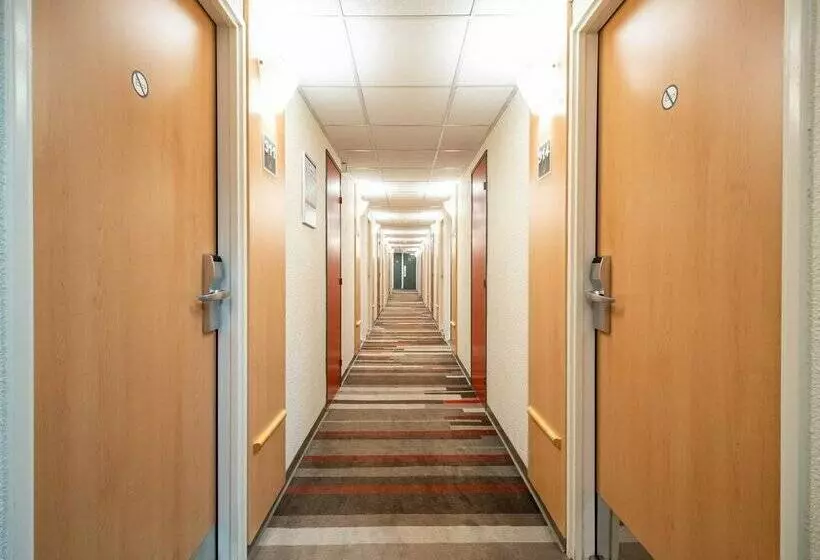 B&B HOTEL Amiens Centre Cathédrale