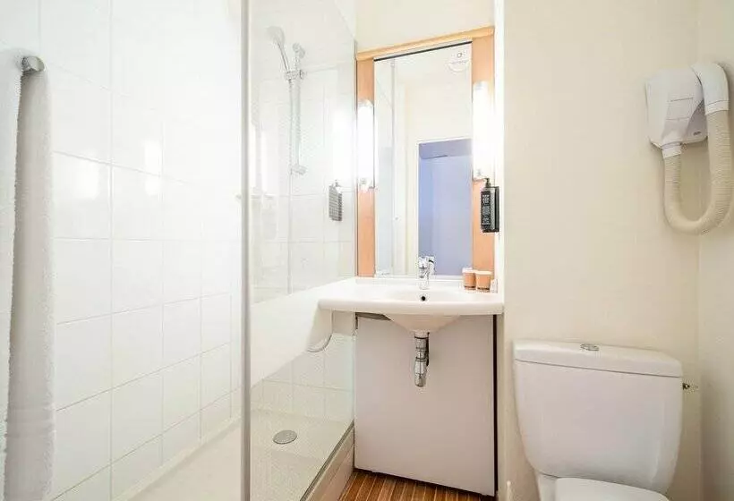 B&B HOTEL Amiens Centre Cathédrale