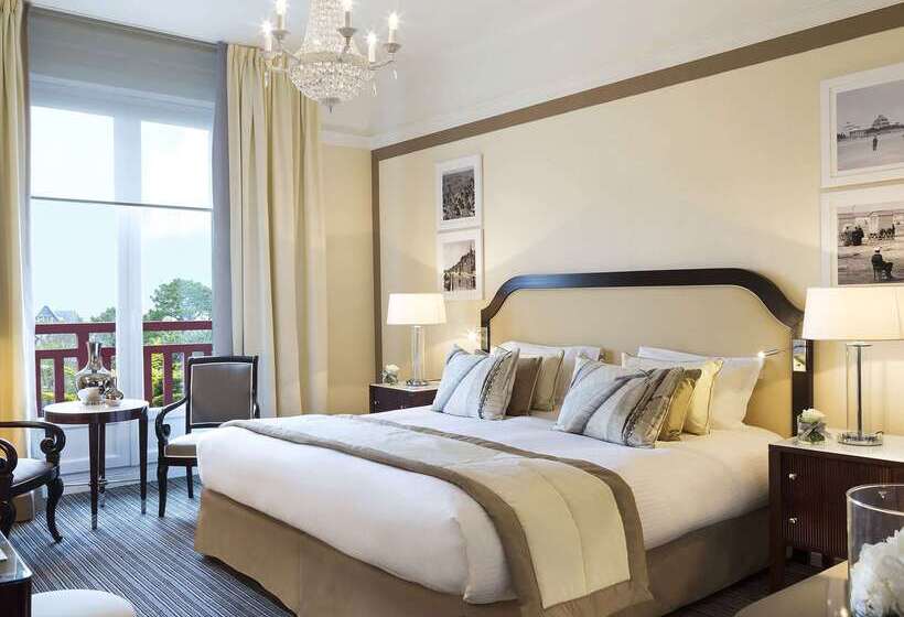 ホテル Barriere L Hermitage