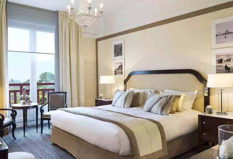 בית מלון כפרי Barriere L Hermitage