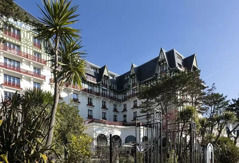 בית מלון כפרי Barriere L Hermitage