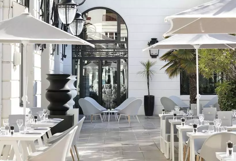 בית מלון כפרי Barriere L Hermitage