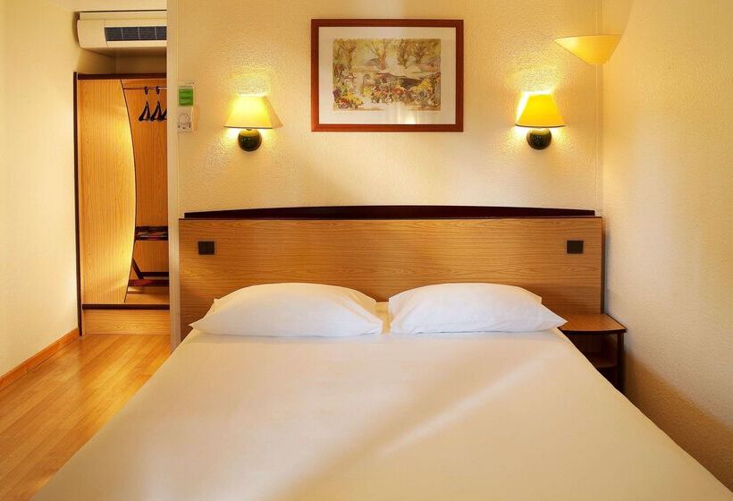 فندق Campanile Cholet