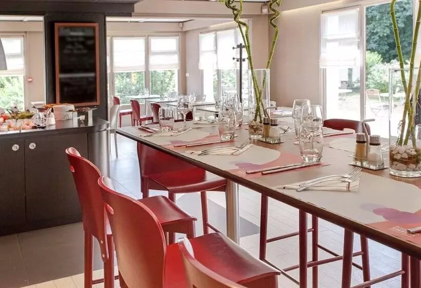 Hotel Campanile Cholet