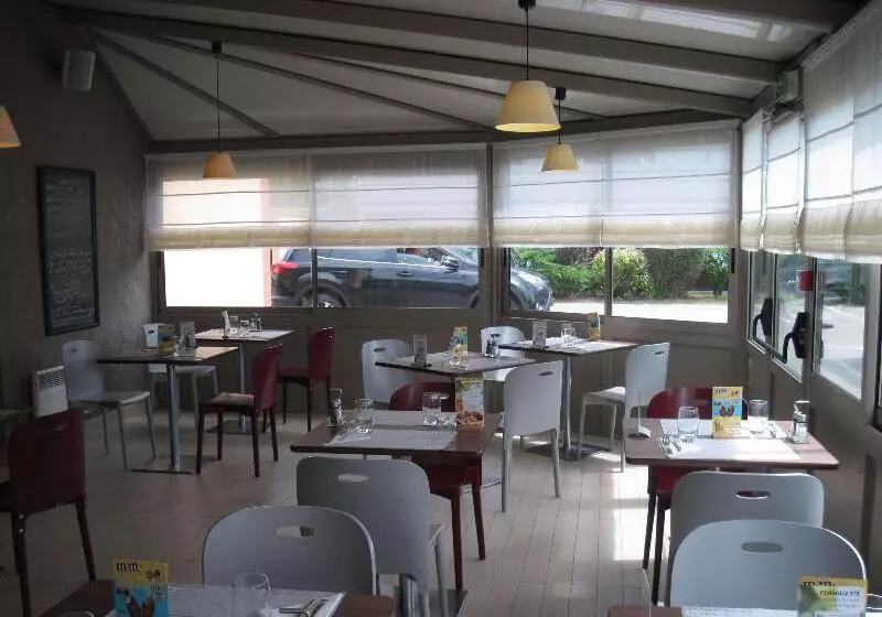 فندق Campanile Epernay   Dizy 51530