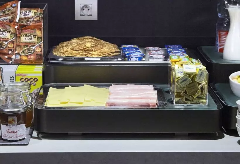 Otel Campanile Lyon Centre  Gare Perrache  Confluence