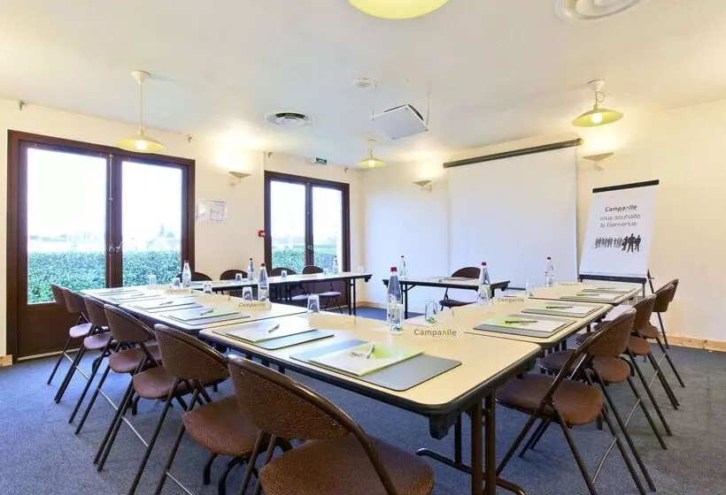 Hotel Campanile Nevers Nord Varennesvauzelles