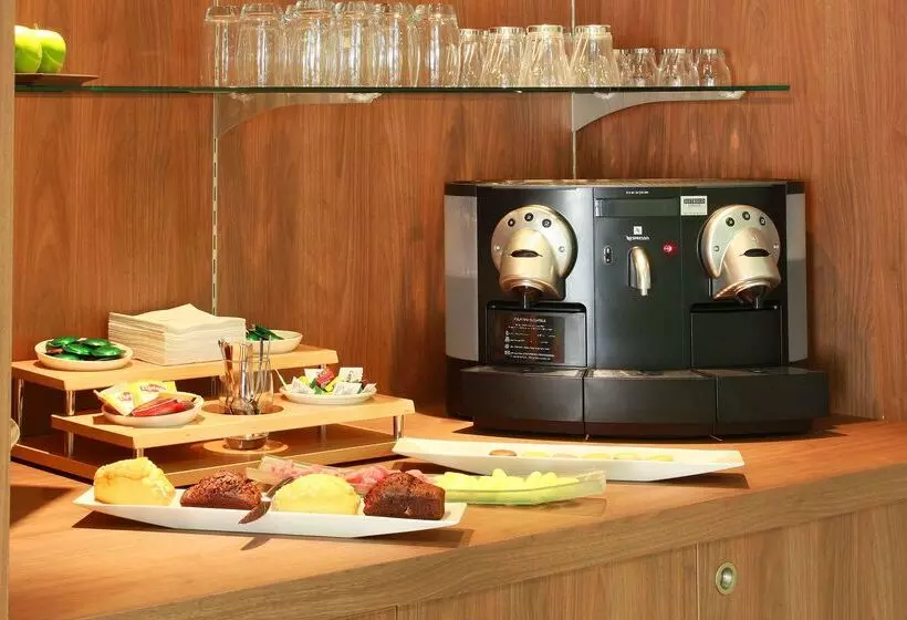 호텔 Campanile Paris Porte D Italie Le Kremlin Bicetre