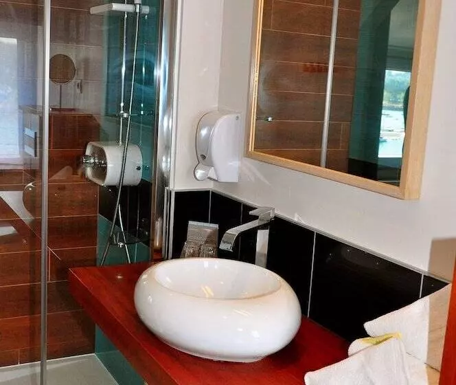 Отель Des Rochers