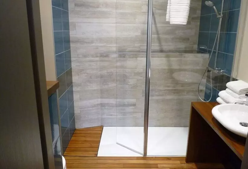 Отель Des Rochers