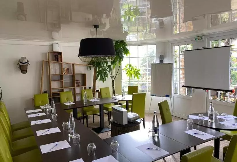 فندق Hôtel Restaurant La Mascotte