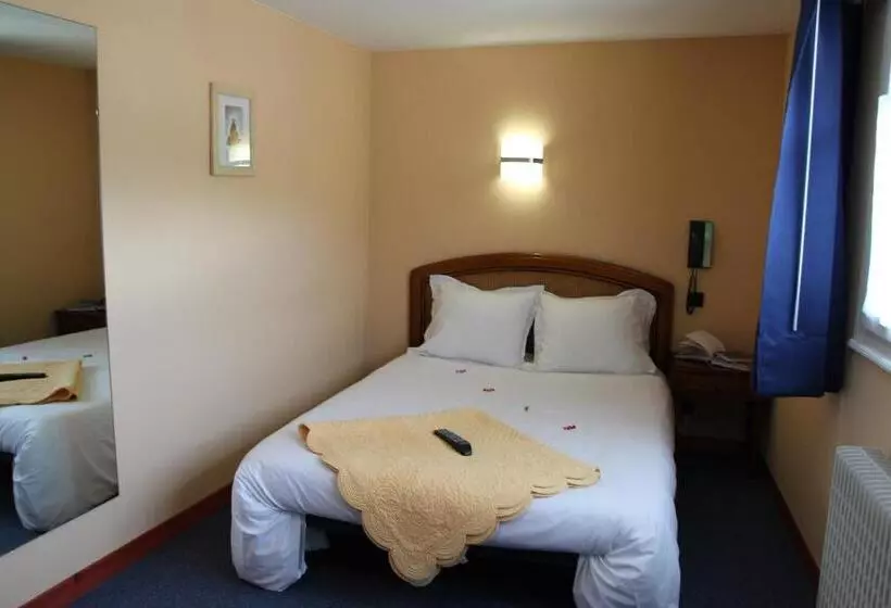 בית מלון כפרי Hôtel Restaurant La Cigogne