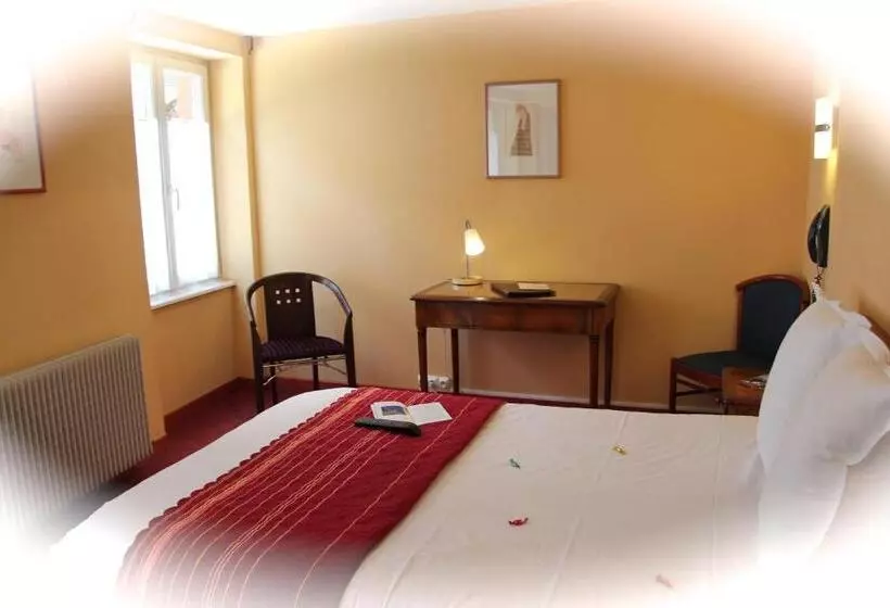 בית מלון כפרי Hôtel Restaurant La Cigogne