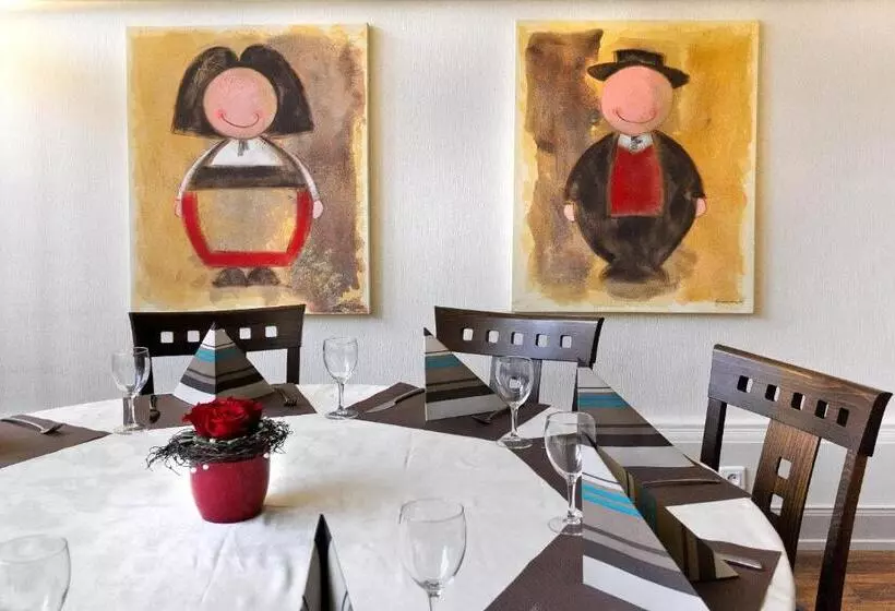 בית מלון כפרי Hôtel Restaurant La Cigogne