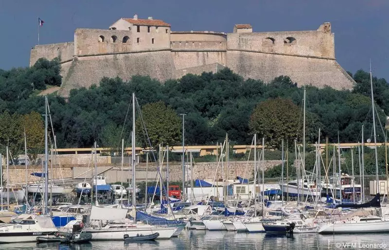 فندق Ibis Antibes Sophia Antipolis