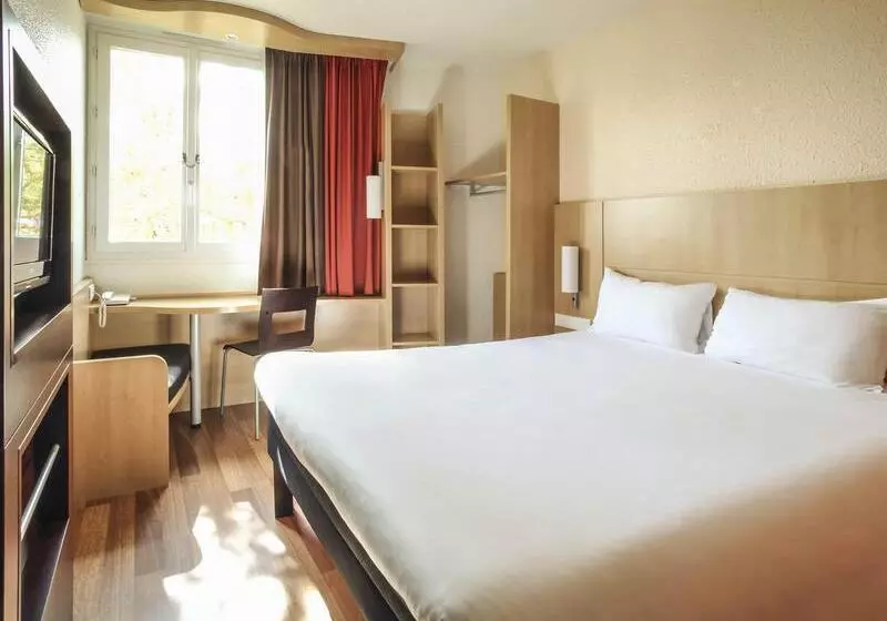 ホテル Ibis Châlonsenchampagne