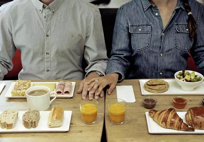 ホテル Ibis Châlonsenchampagne