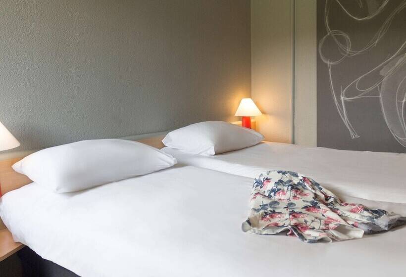 هتل Ibis Dieppe Le Val Druel