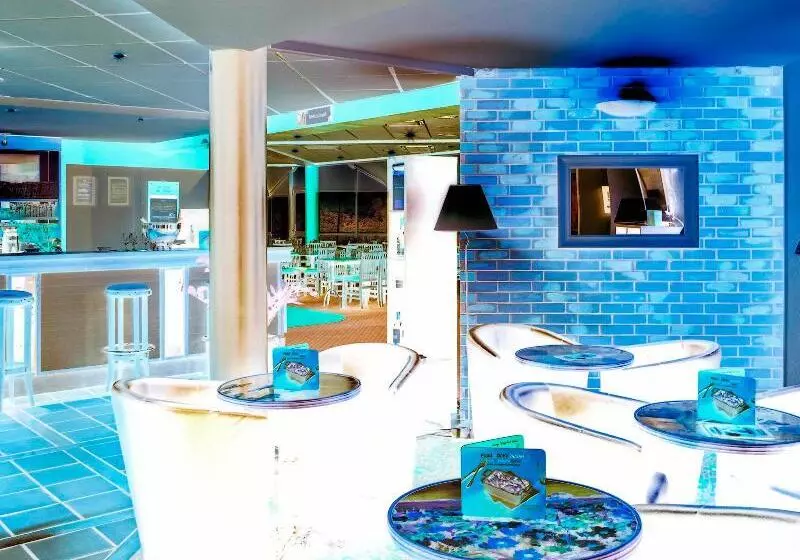 Отель B&B Grenoble Université 2