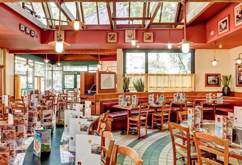 Hotel Ibis Lyon Gare Part Dieu