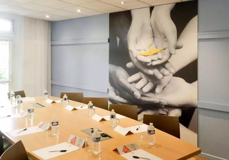 Hotel Ibis Nantes La Beaujoire Parc Expo