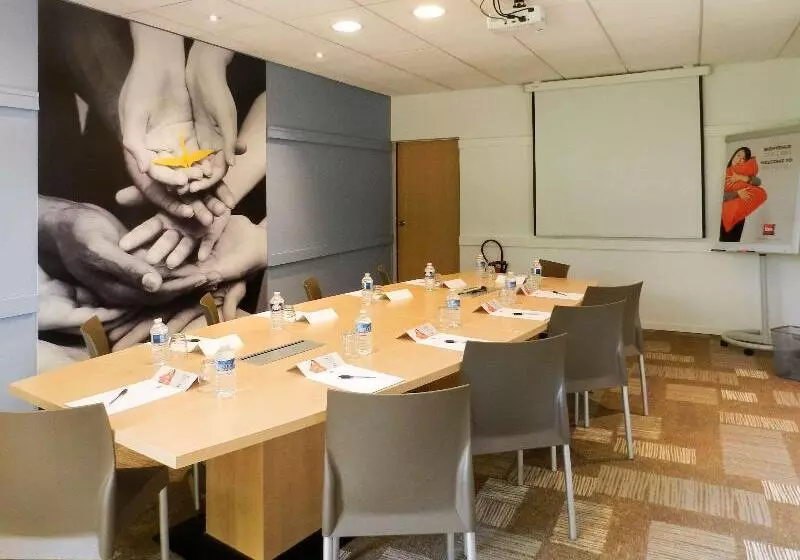 Hotel Ibis Nantes La Beaujoire Parc Expo