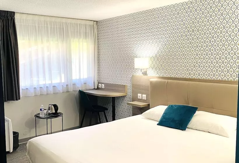 هتل Kyriad Direct Laon