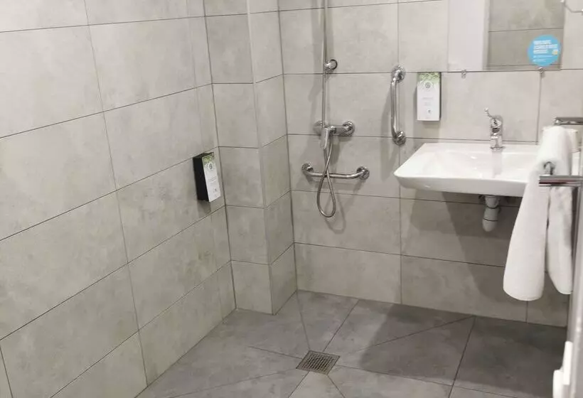 فندق Kyriad Direct Nancy Est  Essey