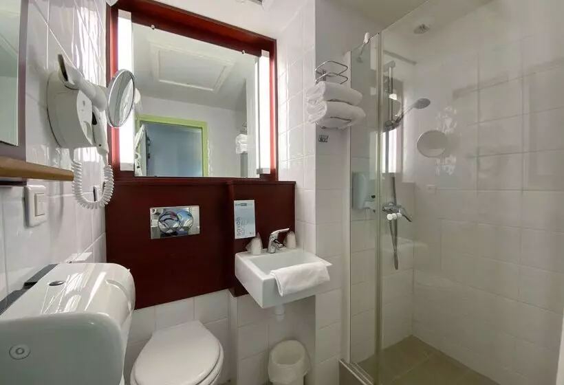 酒店 Kyriad Direct Roanne