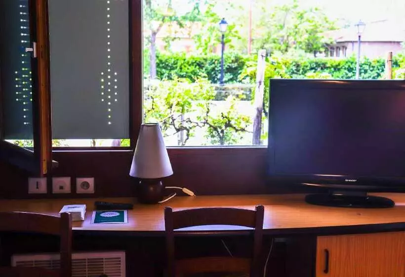 酒店 Kyriad Direct Roanne