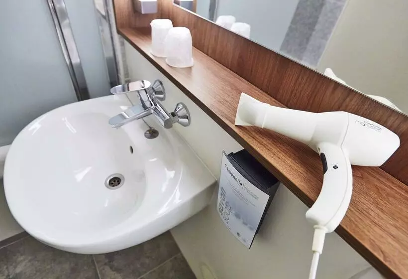 فندق Kyriad Sannois  Ermont