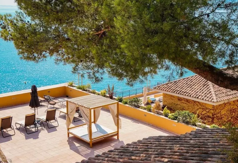 Hotel Hôtel La Pérouse Nice Baie Des Anges Recently Fully Renovated