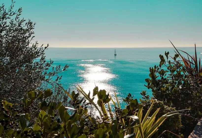 Hotel Hôtel La Pérouse Nice Baie Des Anges Recently Fully Renovated