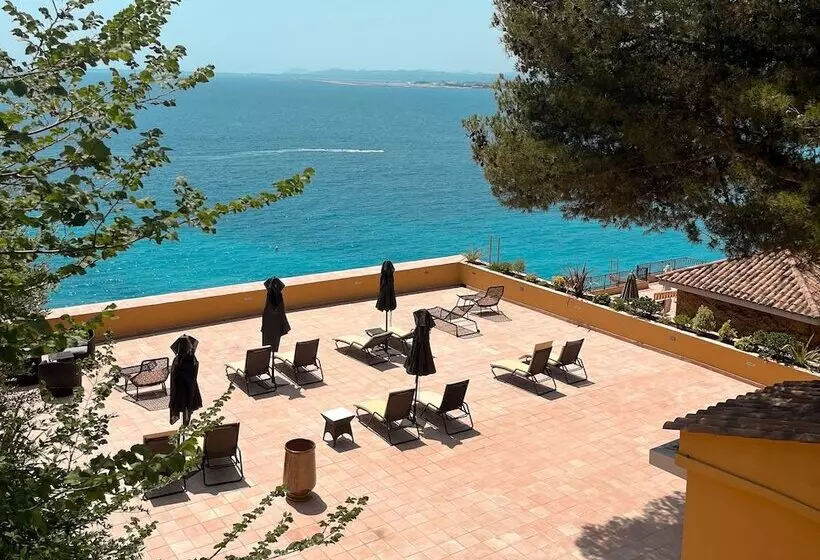 Hotel Hôtel La Pérouse Nice Baie Des Anges Recently Fully Renovated