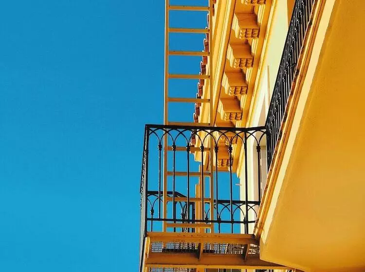 Hotel Hôtel La Pérouse Nice Baie Des Anges Recently Fully Renovated