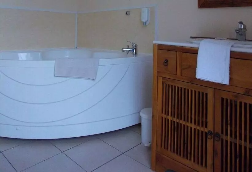 فندق The Originals Boutique, Hôtel D Angleterre, Fécamp