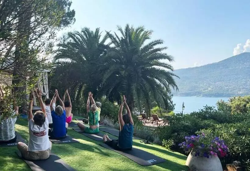 هتل A'mare Corsica - Seaside Small resort