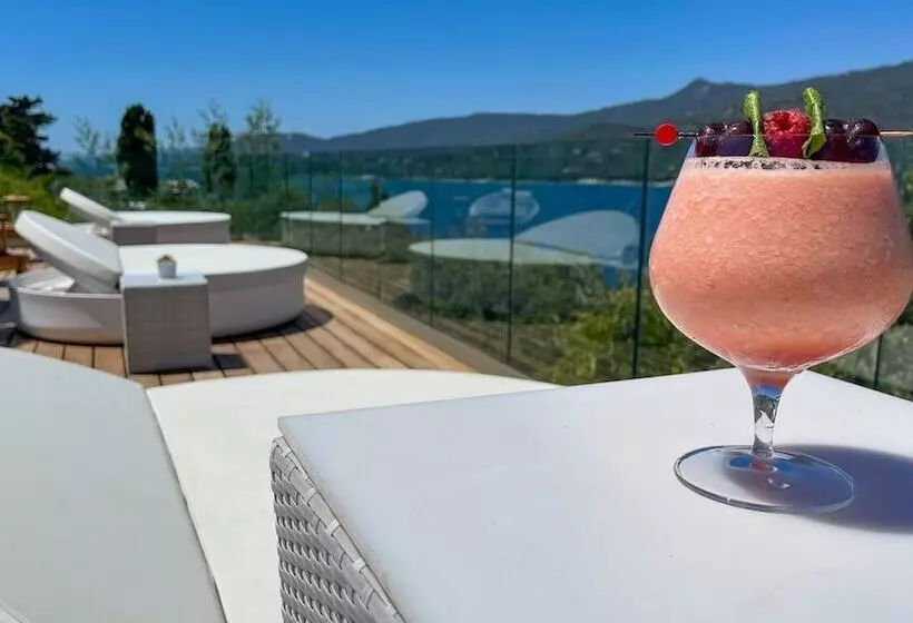 هتل A'mare Corsica - Seaside Small resort