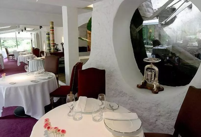 בית מלון כפרי De Mougins