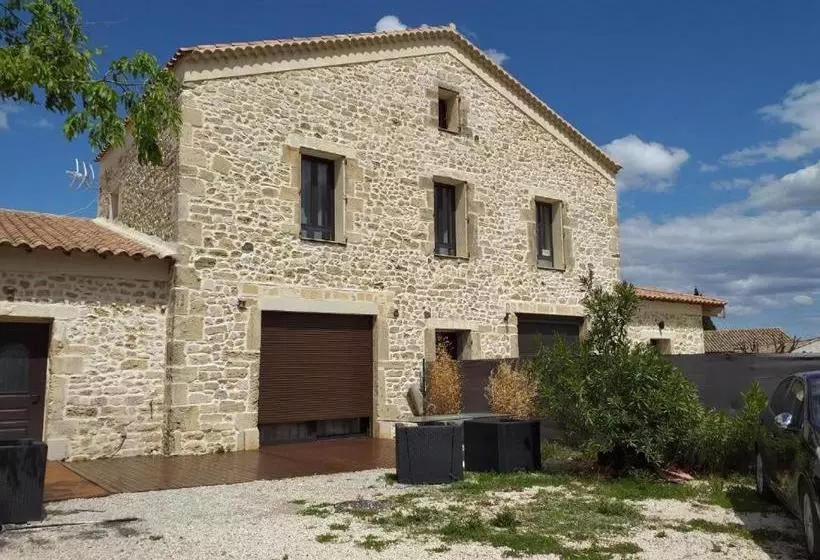 فندق Hôtel Le Mas De Couran