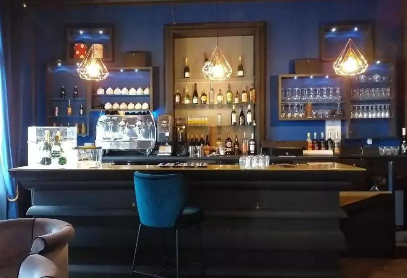 فندق Hôtel Le Mas De Couran