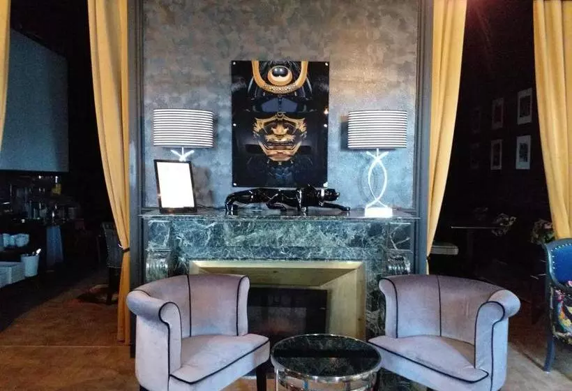 فندق Hôtel Le Mas De Couran