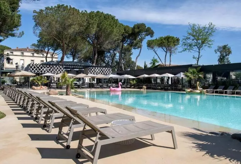 فندق Hôtel Le Mas De Couran