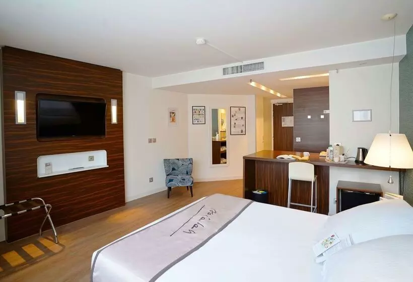 호텔 Hôtel Littéraire Alexandre Vialatte, BW Signature Collection