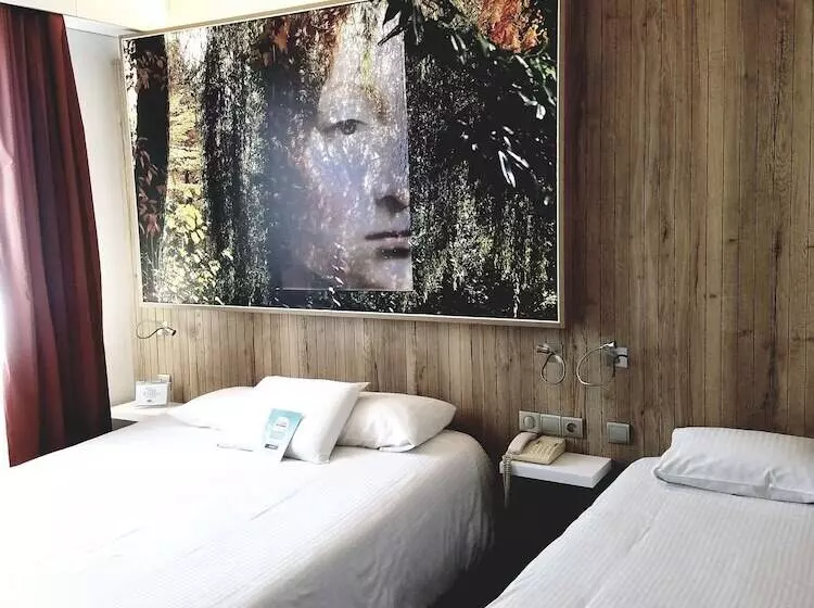 Kyriad Hotel Tours Centre