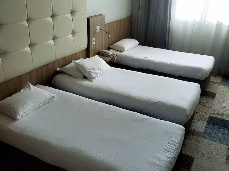 Kyriad Hotel Tours Centre