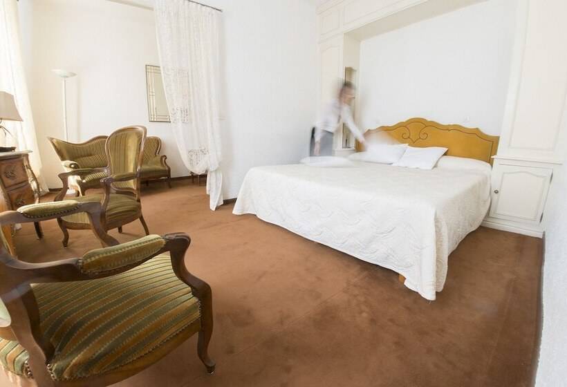 هتل Le Grand Paris