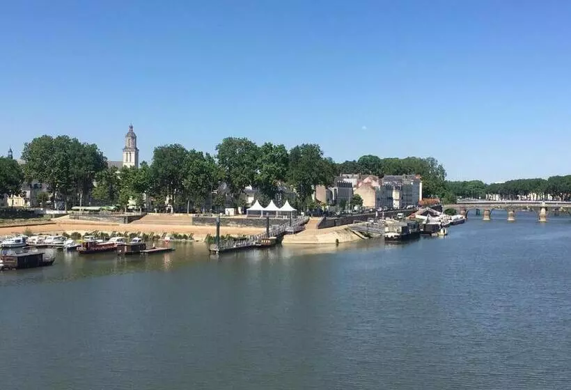 ホテル Le Progres