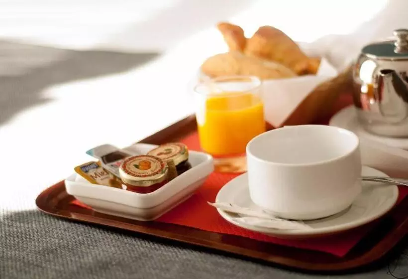 ホテル Le Progres